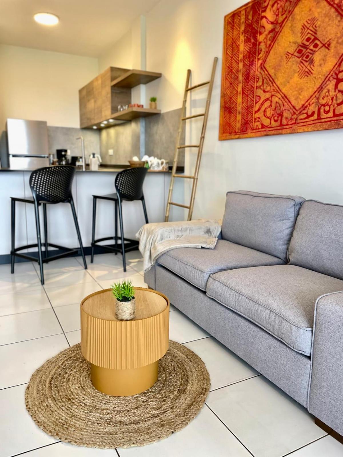 Studio Sunny - Pool - Wifi - Ac Papeete ภายนอก รูปภาพ