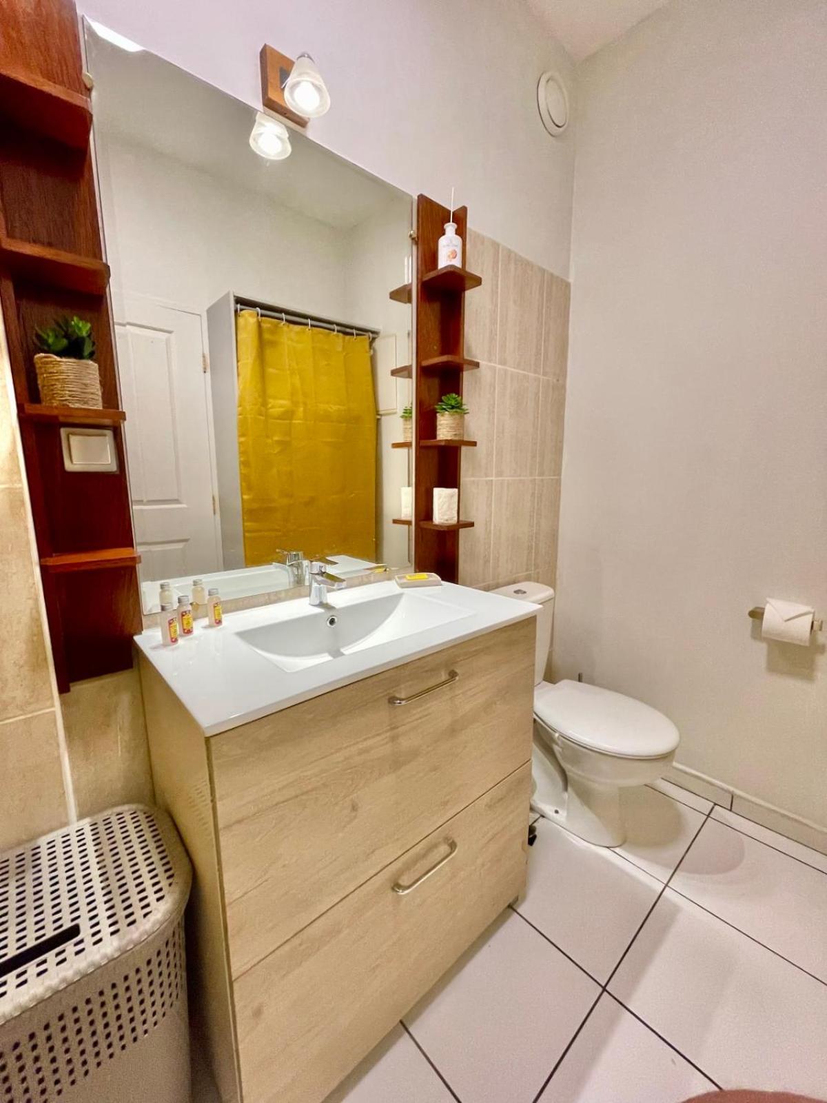 Studio Sunny - Pool - Wifi - Ac Papeete ภายนอก รูปภาพ