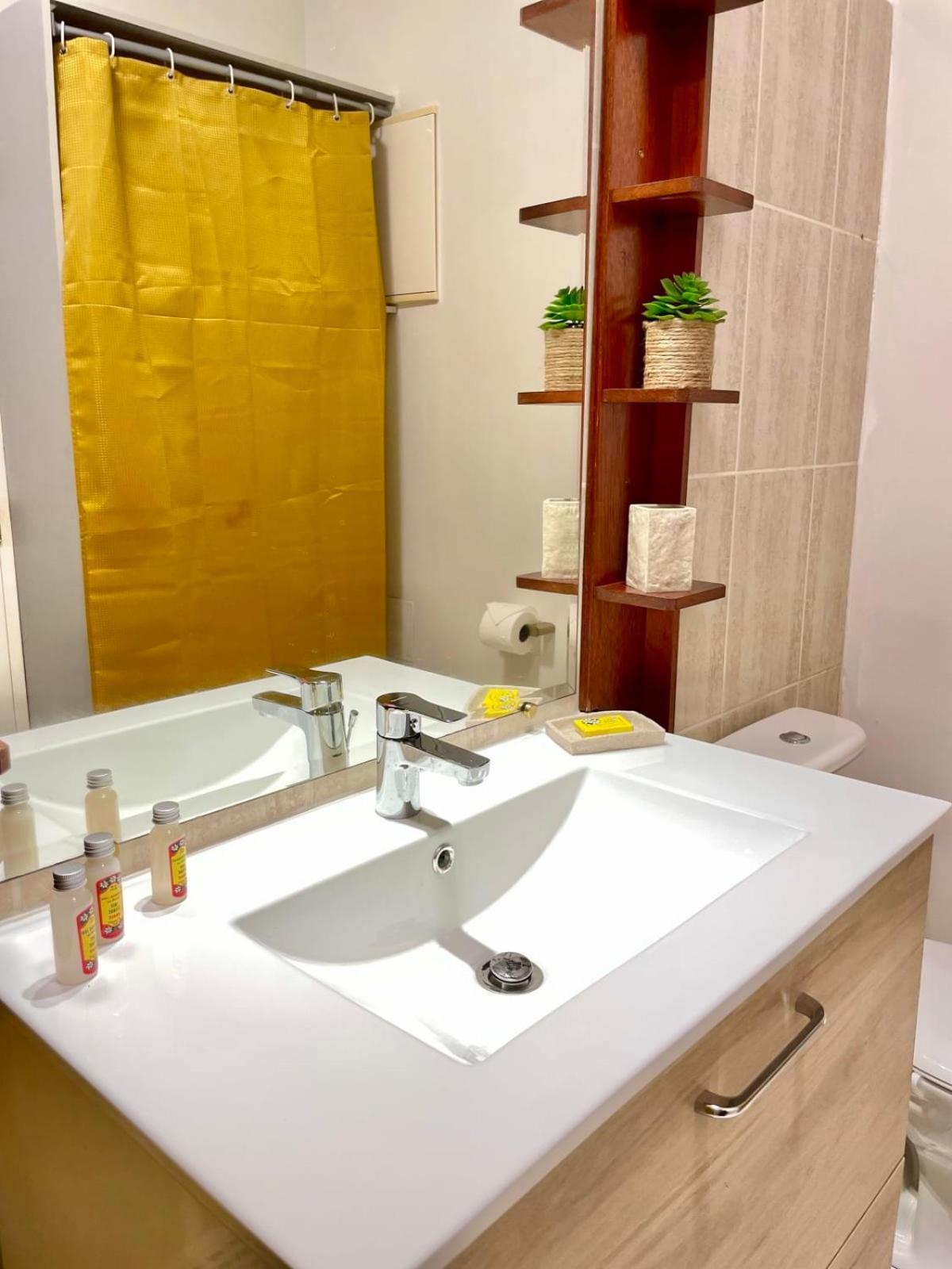 Studio Sunny - Pool - Wifi - Ac Papeete ภายนอก รูปภาพ